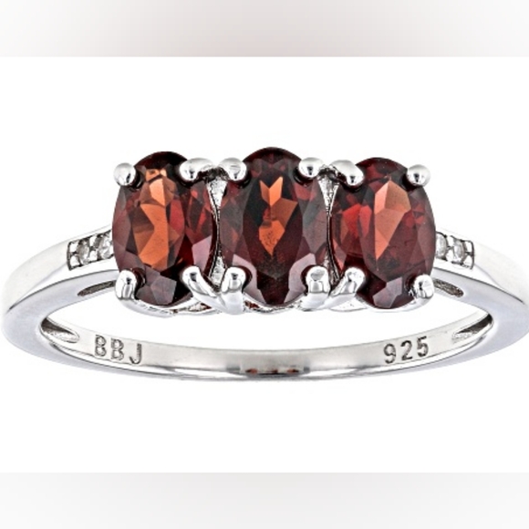 Red Garnet 3 Stone Ring/Size 7 / Sold - Picture 1 of 6